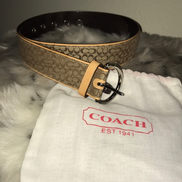 COACH SIGNATURE CANVAS & LEATHER BELT - Picture 2 of 6